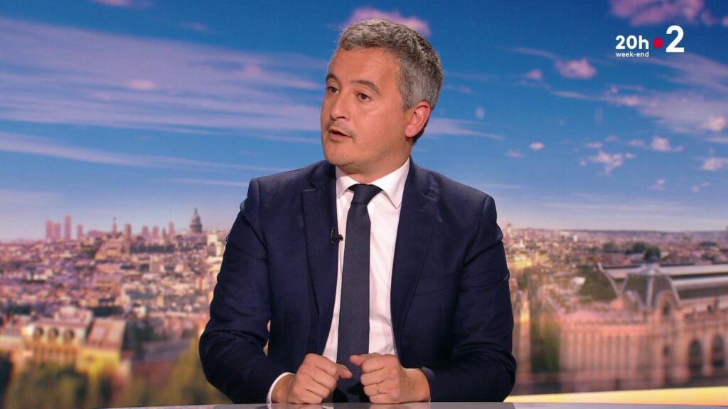 Budget 2025 : Gérald Darmanin affirme sur France 2 "soutenir Michel Barnier" mais estime qu'il faudra "demander aux Français de travailler davantage"