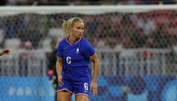 L’ex-capitaine des Bleues Amandine Henry annonce sa retraite internationale