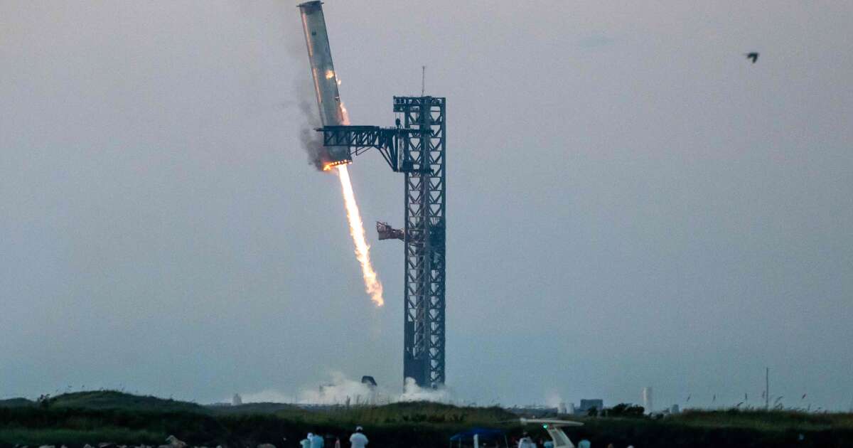 SpaceX récupère son propulseur sur son pas de tir, un exploit