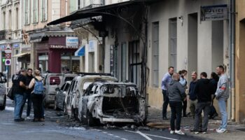 Véhicules de police brûlés à Cavaillon : deux hommes ont été écroués et mis en examen