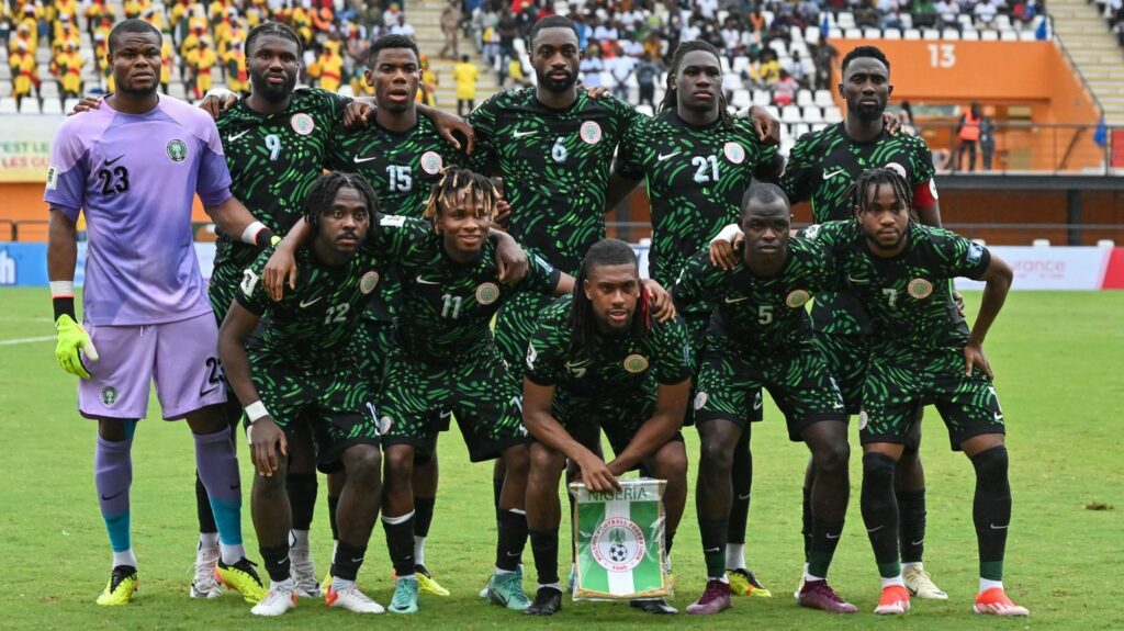 Foot : retenue dans un aéroport abandonné, l'équipe du Nigeria boycotte son match en Libye pour protester contre un "traitement inhumain"