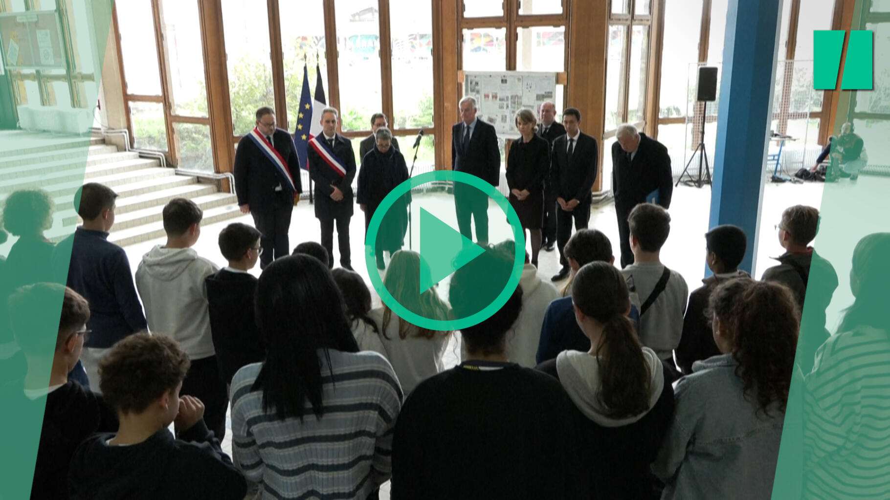 Morts de Samuel Paty et Dominique Bernard : la minute de silence de Michel Barnier à Conflans-Sainte-Honorine