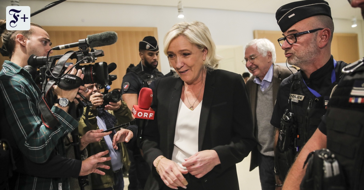 Strafprozess in Paris: Le Pen bleibt siegessicher