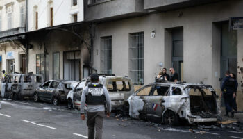 A Cavaillon, deux hommes écroués pour l’incendie criminel de véhicules de police