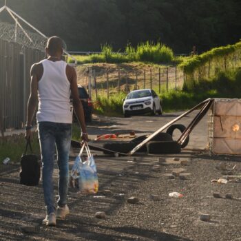 Mobilisation contre la vie chère en Martinique : "Les exactions et les blocages sont en nette diminution depuis deux jours", selon la préfecture