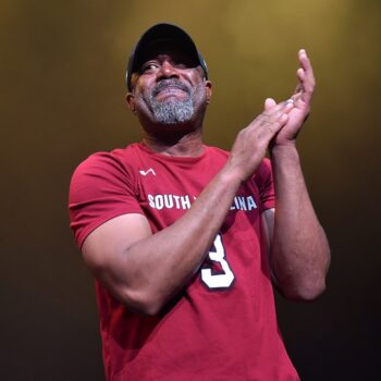 Country star Darius Rucker falls face-forward during concert performance, jokes he’s ‘old’