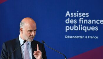 Le premier président de la Cour des comptes, Pierre Moscovici, se dit en faveur de hausses d'impôts "exceptionnelles" pour les grandes entreprises afin de résorber le déficit public