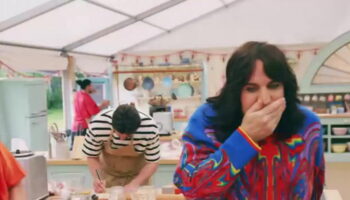 Noel Fielding destroys Great British Bake Off contestant