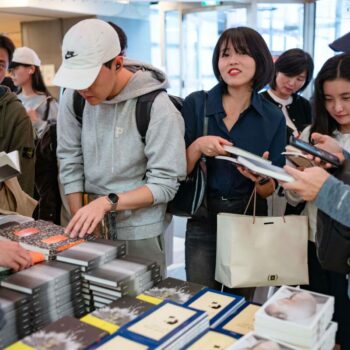 Corée du Sud : plus d’un million de livres de Han Kang, Nobel de littérature, vendus en quelques jours