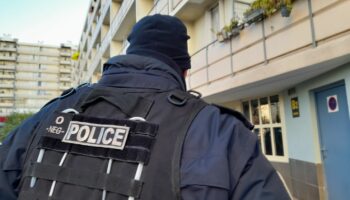 Dix membres supposés de la DZ Mafia interpellés près d'un an après une fusillade mortelle sur un parking de Marseille