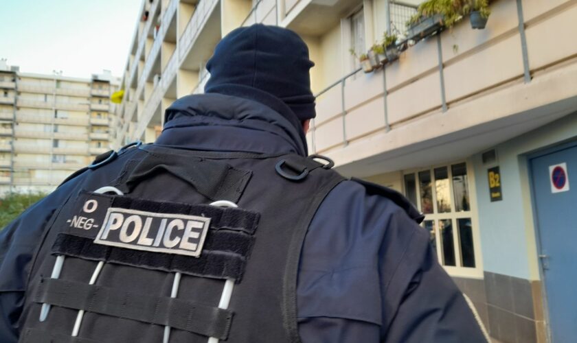 Dix membres supposés de la DZ Mafia interpellés près d'un an après une fusillade mortelle sur un parking de Marseille