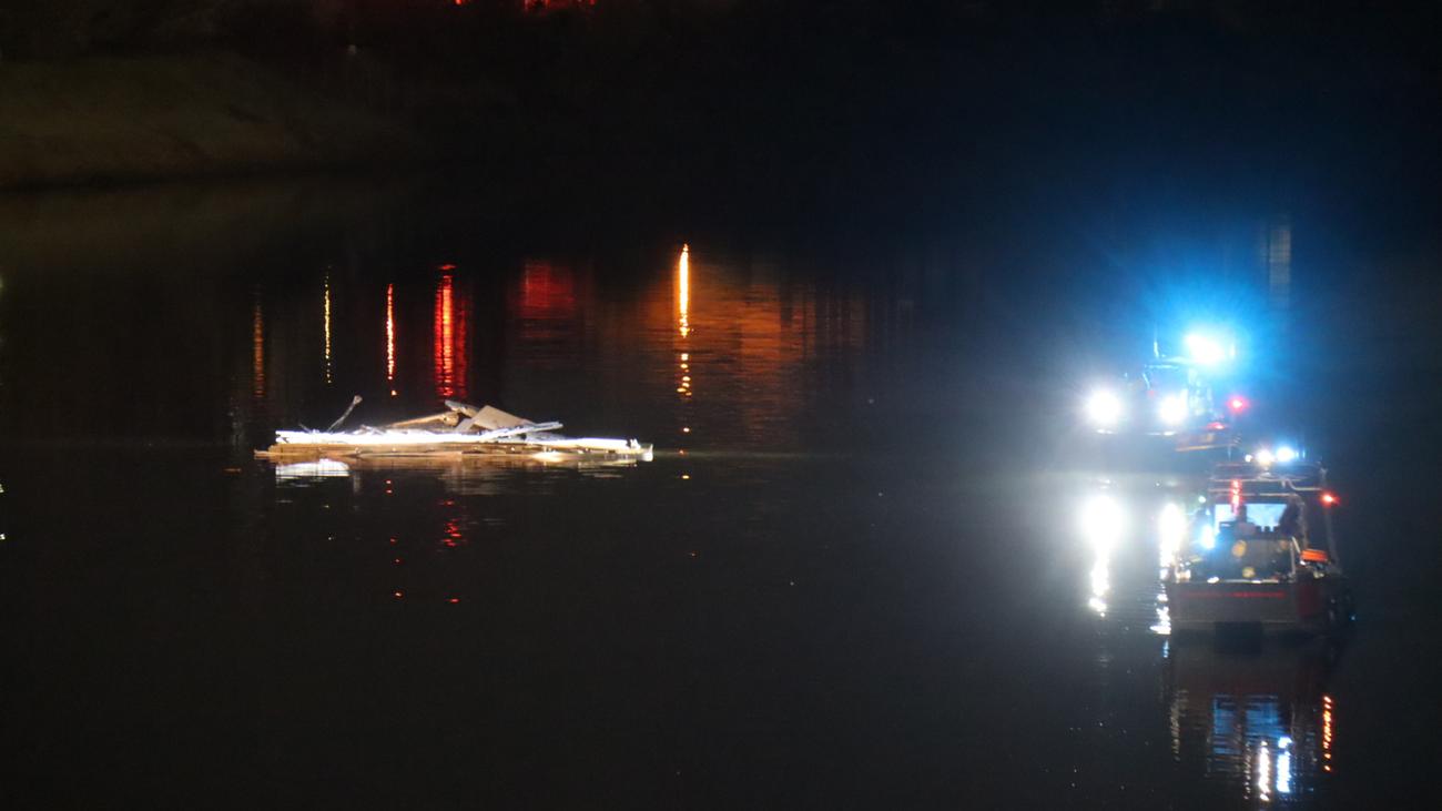 Mannheim: Diffenébrücke in Mannheim nach Zusammenstoß mit Schiff gesperrt