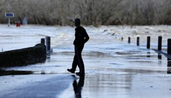 Intempéries dans le Gard : 32 personnes verbalisées pour avoir emprunté un pont fermé à la circulation "au péril de leur vie"