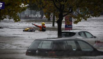 Überschwemmungen in Frankreich: Große Regenmengen: 1500 Feuerwehrleute im Einsatz