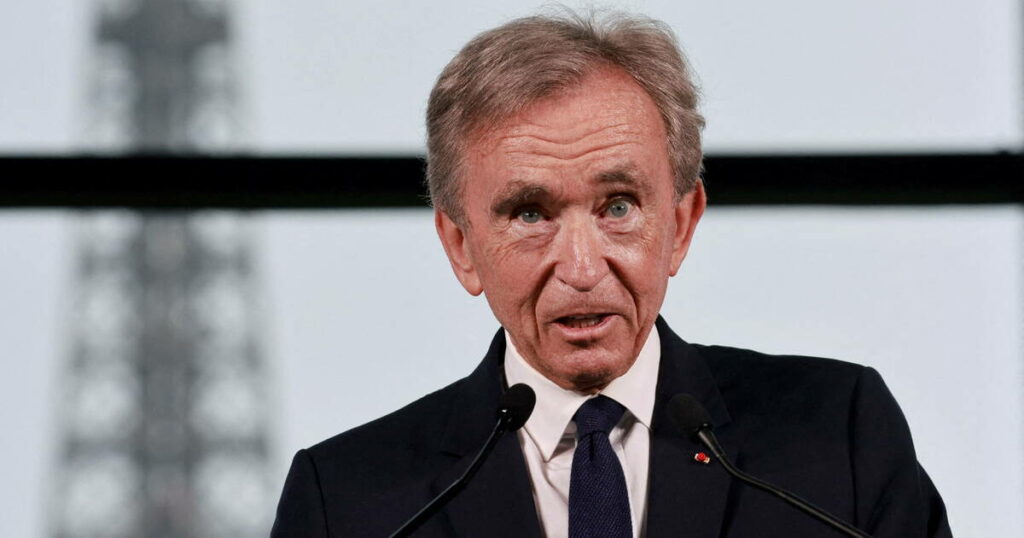 Rachat du Paris FC : Bernard Arnault est en «négociations exclusives» pour l’acquisition du club