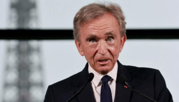 Rachat du Paris FC : Bernard Arnault est en «négociations exclusives» pour l’acquisition du club