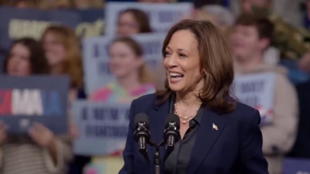 Kamala Harris a eu une réponse géniale à ces militants pro-Trump venus perturber son meeting dans le Wisconsin