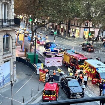 Cycliste mort écrasé à Paris : ce que l'on sait des circonstances du drame, pour lequel un automobiliste a été mis en examen pour meurtre