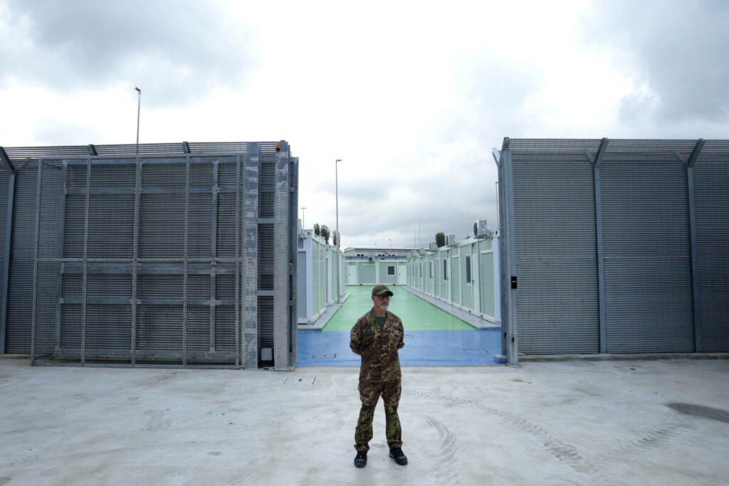 Immigration : un tribunal italien invalide la rétention des premiers migrants envoyés en Albanie