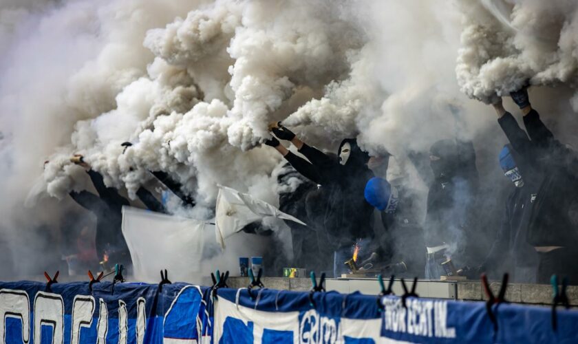 Fußball: Fan-Verbände kritisieren Ergebnisse des Fußball-Sicherheitsgipfels