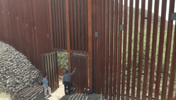 Présidentielle américaine : le mur à la frontière mexicaine, symbole du thème central de l'immigration