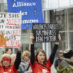 Violences sexuelles : des manifestations devant les tribunaux en France contre la "culture du viol"