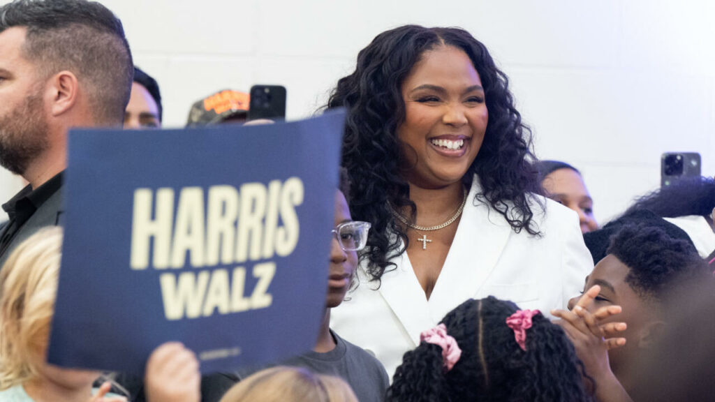 Présidentielle américaine : la chanteuse Lizzo rallie Harris, Elon Musk renforce son soutien à Trump