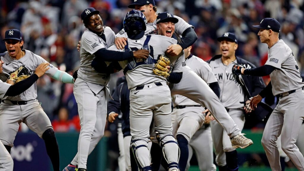 Juan Soto sends the Yankees to the World Series for the first time in 15 years