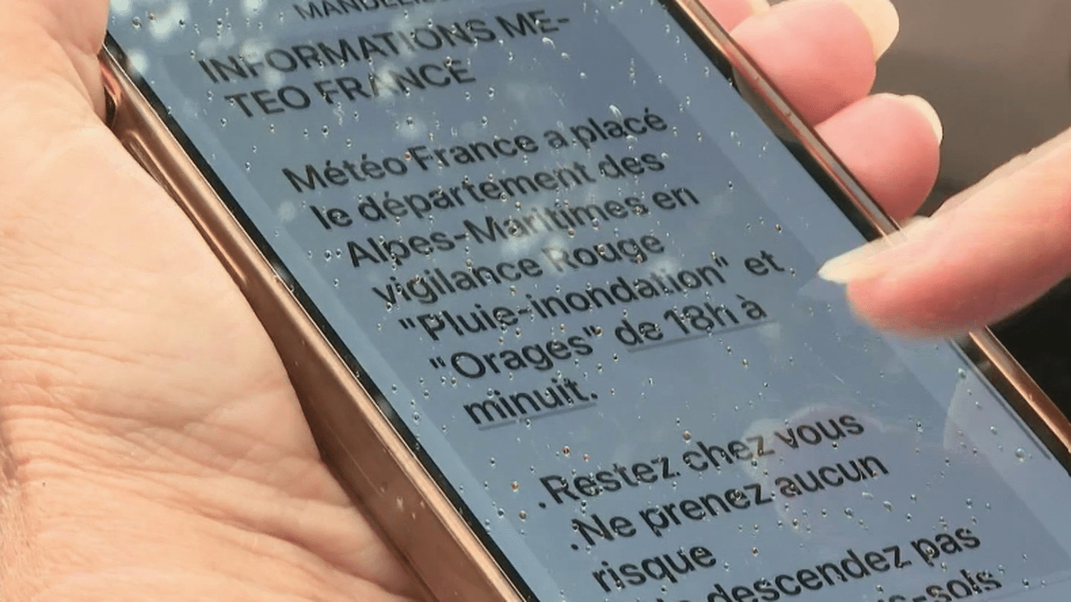 Intempéries dans les Alpes-Maritimes : des alertes SMS envoyées aux habitants de Mandelieu-la-Napoule