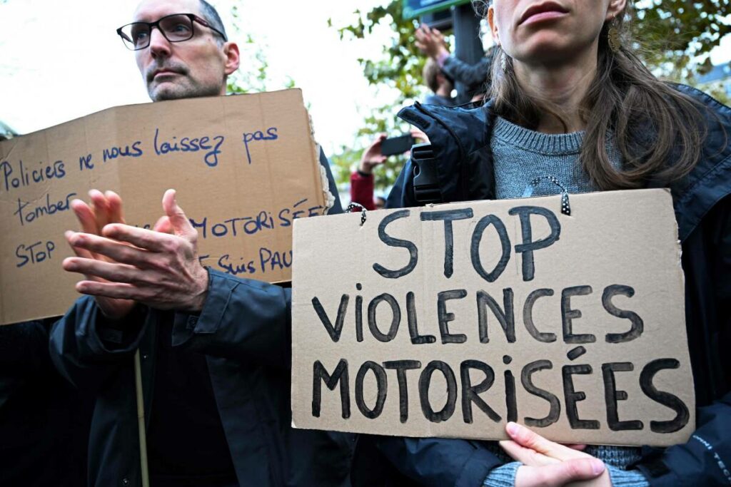 Cycliste tué à Paris : dans l’hommage parisien pour Paul, « pour dire stop à la violence motorisée »