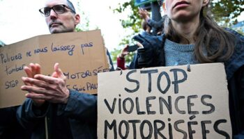 Cycliste tué à Paris : dans l’hommage parisien pour Paul, « pour dire stop à la violence motorisée »