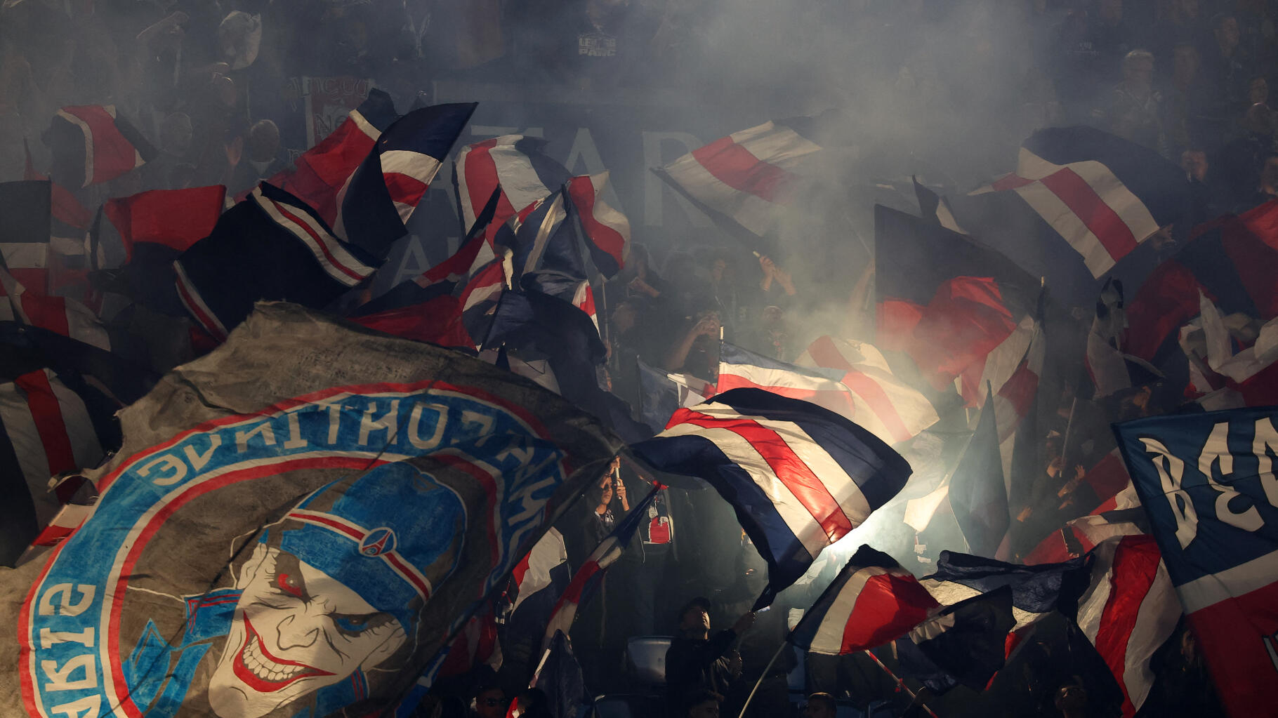 Des chants homophobes lors de PSG-Strasbourg, la Ligue devrait sanctionner le club parisien