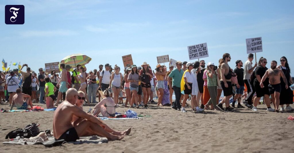 Proteste gegen Massentourismus: „Die Kanarischen Inseln haben eine Grenze“