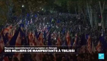 Géorgie : des dizaines de milliers de manifestants pro-européens à Tbilissi avant les législatives