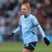 Vivianne Miedema among 100 women’s footballers urging Fifa to end Saudi oil deal