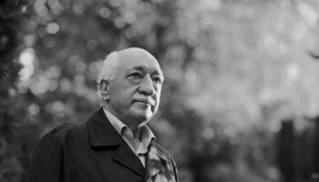 Le prédicateur turc Fethullah Gülen, farouche opposant à Recep Tayyip Erdogan, est mort