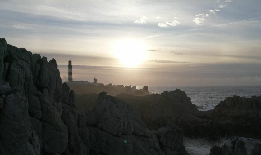 Le phare du Créac’h dans le Finistère est en panne