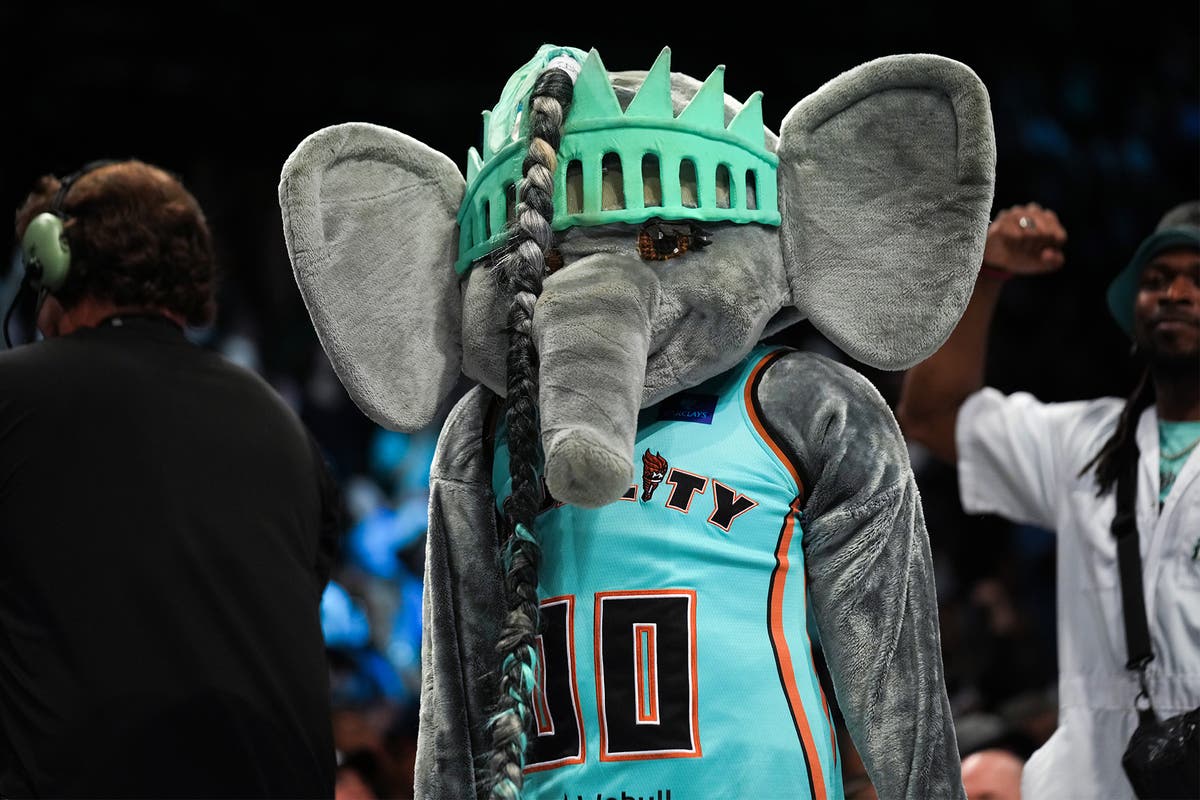 The greatest mascot in sports is a twerking elephant in Brooklyn