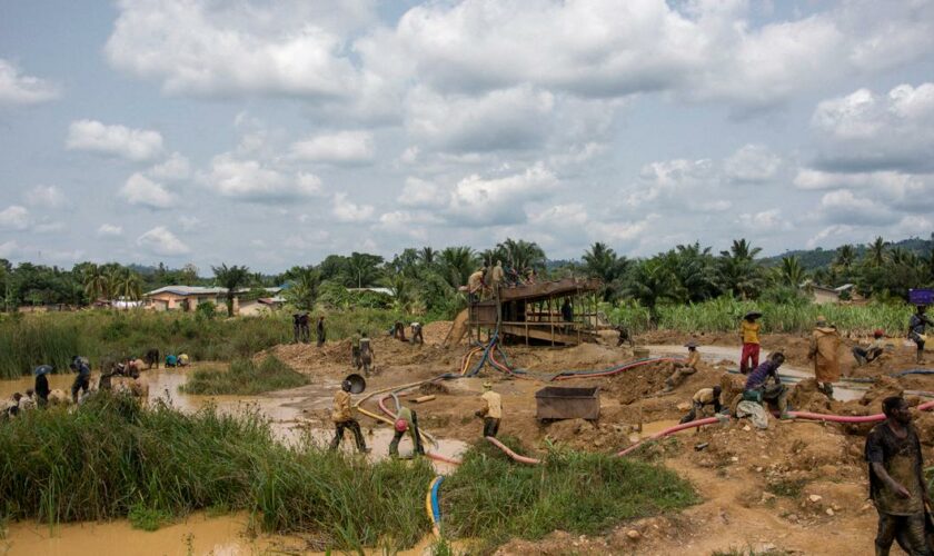 De nouvelles mesures contre l’orpaillage illégal au Ghana, une “crise nationale”