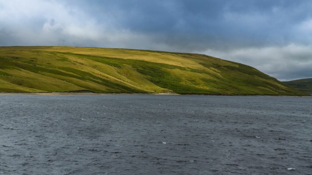 Body in wetsuit found in reservoir - as police appeal for help in identifying remains