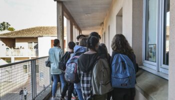 Groupe de niveau au collège : la ministre envisage une alternative en 4e et 3e l’an prochain