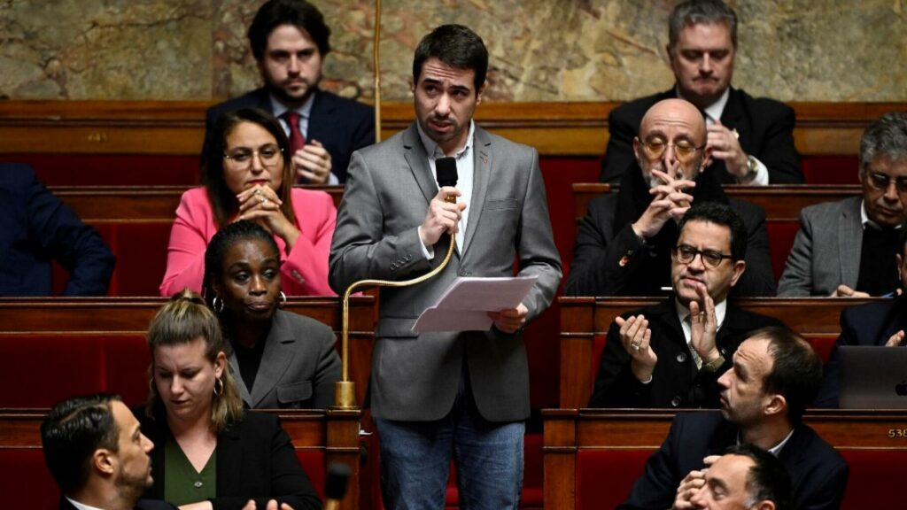 Andy Kerbrat, le député LFI interpellé en plein achat de drogues, tente de s’expliquer