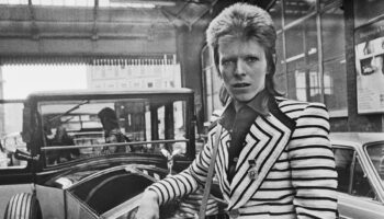 Ziggy Stardust costumes to feature among 90,000 artefacts in V&A’s new David Bowie Centre