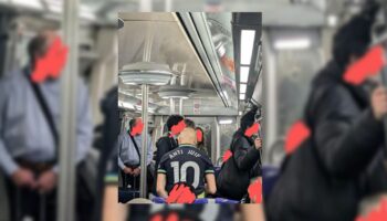 Enquête ouverte après la photographie d'un homme dans le métro parisien portant un maillot floqué "Anti Juif"