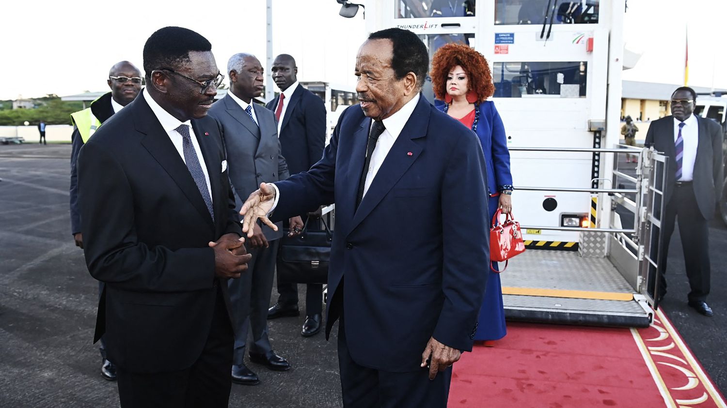 INTERVIEW. Paul Biya de retour au Cameroun après une longue absence : "Il arrive à en faire une ressource pour son pouvoir", estime un historien