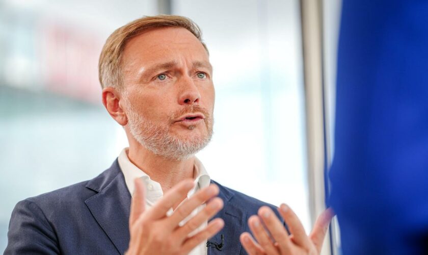 Kosten für Flüchtlingsversorgung: Christian Lindner stellt Bürgergeld für Ukrainer infrage