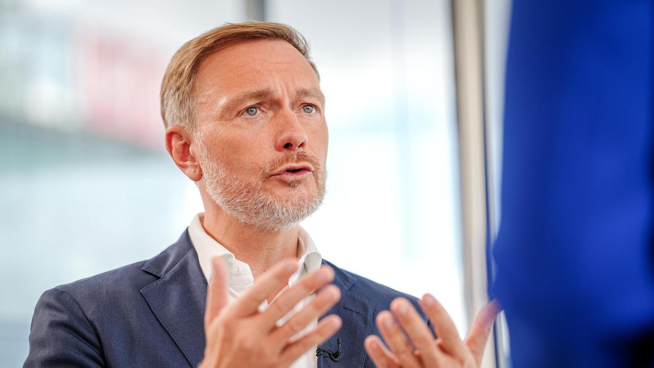 Kosten für Flüchtlingsversorgung: Christian Lindner stellt Bürgergeld für Ukrainer infrage