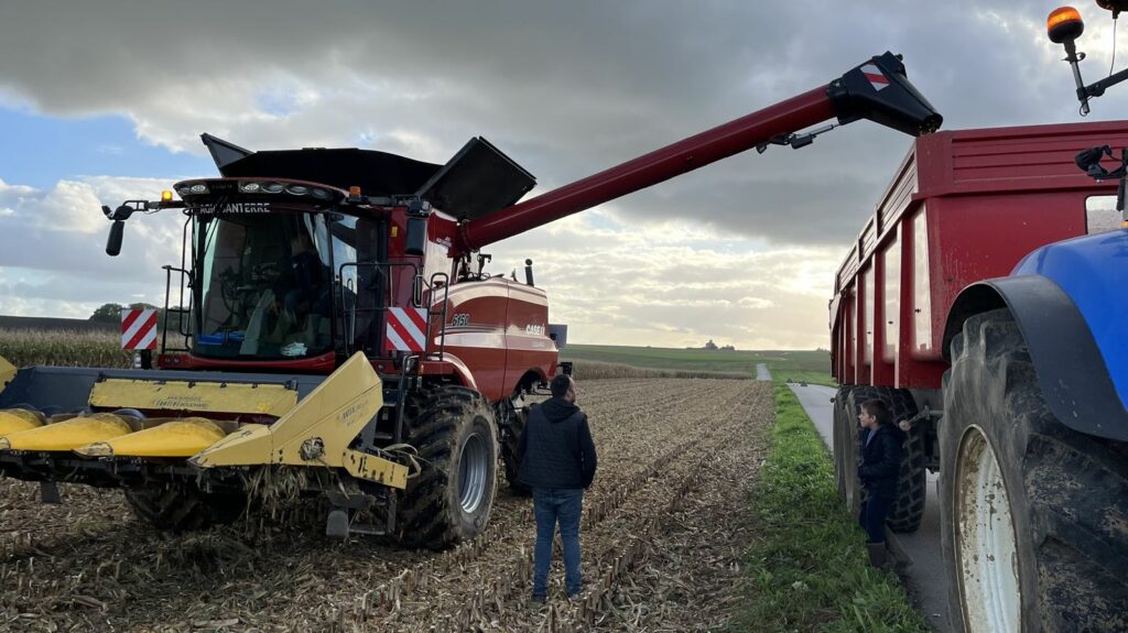 REPORTAGE. "On est écrasé par les charges et les normes" : désabusés et toujours en colère, les agriculteurs prêts à se remobiliser