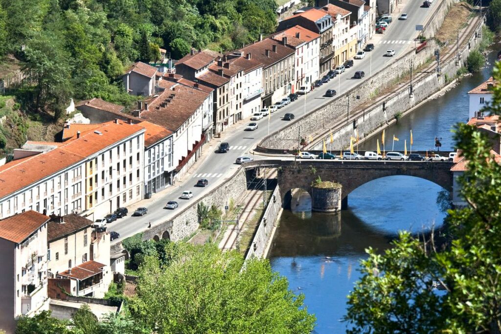 Aveyron, Ariège : après un léger regain d’activité, le marché immobilier est à nouveau au ralenti