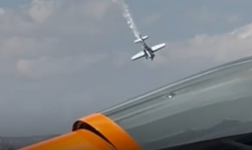 'Top Gun: Maverick' flight instructor's final moments caught on video before New Mexico air show crash